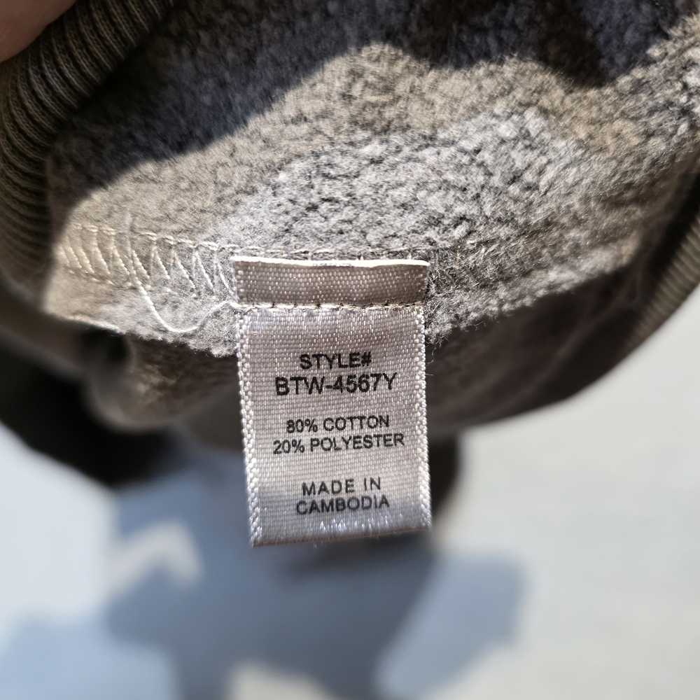 Zenana Outfitters Charcoal Mineral Wash Crew Neck Sweater NWOT PTP 22 Length 22 - Picture 8 of 8